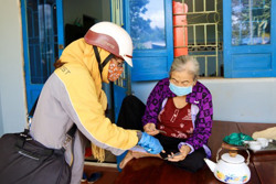 Bưu điện tỉnh Đắk Lắk: Tăng cường lực lượng thực hiện nhiệm vụ chuyển phát thẻ căn cước công dân