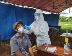 Bộ Y tế yêu cầu các địa phương kiểm soát chặt người về từ vùng dịch