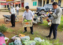 Người dân xã Đắk Sin đóng góp gần 3 tấn hàng hóa gửi tặng người dân TP. Hồ Chí Minh