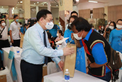 Gói hỗ trợ sẽ sớm đến tay người lao động bị ảnh hưởng bởi dịch Covid-19