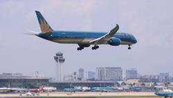 Mở cửa nhập cảnh, nối lại chuyến bay quốc tế