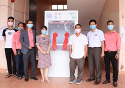 Công ty Cổ phần Dược- Vật tư y tế Đắk Lắk tặng vật tư y tế phục vụ chống dịch COVID-19