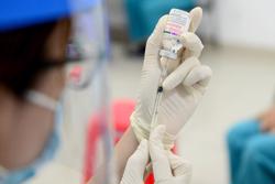 Thủ tướng quyết định bổ sung hơn 7.650 tỉ đồng mua 61 triệu liều vắc-xin Covid-19