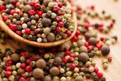 Giá tiêu hôm nay 10/7: Thị trường hồ tiêu đứng yên