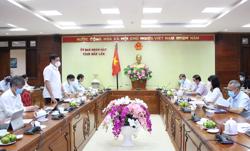 Thứ trưởng Bộ Y tế thăm và làm việc với tỉnh về công tác phòng chống dịch COVID-19