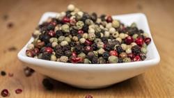 Giá tiêu hôm nay 12/7: Dự báo năng suất hồ tiêu giảm mạnh