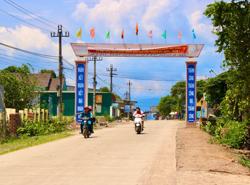 Chung tay thay đổi diện mạo nông thôn ở xã Ea Uy