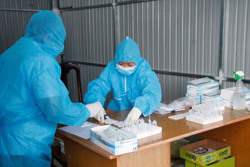 Ngành y tế mở rộng hệ thống điều trị bệnh nhân COVID-19