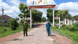 Huyện Ea Súp phong tỏa một thôn tại xã Ia Rvê sau khi có ca bệnh COVID-19