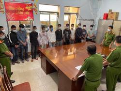 Tạm giữ 12 đối tượng trong vụ án mạng tại Tỉnh lộ 8