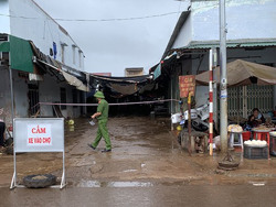 Thiết lập vùng cách ly y tế tại Khu B chợ thị trấn Quảng Phú, huyện Cư M'gar