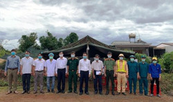 Lãnh đạo huyện Krông Năng thăm hỏi, động viên lực lượng làm nhiệm vụ tại chốt kiểm soát phòng, chống dịch COVID-19