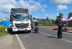 Các địa phương đang thực hiện giãn cách theo Chỉ thị 16 tuyệt đối không để người dân di chuyển khỏi nơi cư trú sau ngày 31-7