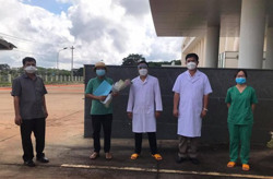Trung tâm Y tế huyện Krông Búk điều trị khỏi và cho xuất viện bệnh nhân mắc COVID-19 đầu tiên
