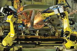 Ôtô ngoại vẫn về ào ạt, xe nội đề xuất gia hạn ưu đãi