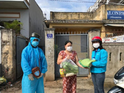 Thành lập đội hình “Shipper xanh” hỗ trợ người dân khó khăn