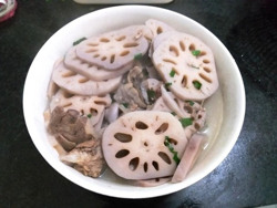 Canh củ sen - món ngon đồng quê