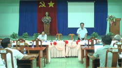 Huyện Ea Kar hỗ trợ 1.500 liều vắc xin phòng bệnh viêm da nổi cục trên trâu, bò