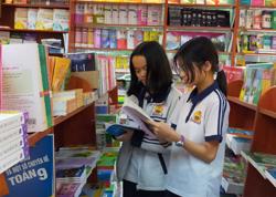 Sách giáo khoa có được coi là mặt hàng thiết yếu?