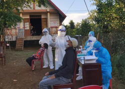 Nhanh chóng truy vết, xét nghiệm sàng lọc SARS-CoV-2 cho người dân tại xã Cư Bao, thị xã Buôn Hồ