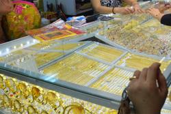 Giá vàng hôm nay 25-8: Mất đà tăng