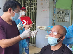 Ngày 25-8, thêm 7.646 trường hợp khỏi bệnh và 12.096 ca mắc Covid-19