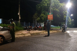 Huyện điều xe đón 10 công dân đi bộ về quê tránh dịch