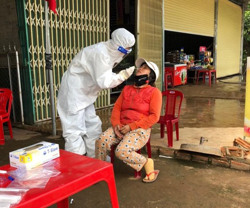 Sinh viên Trường  Đại học Buôn Ma Thuột tiếp tục tình nguyện hỗ trợ phòng, chống dịch