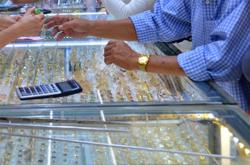 Giá vàng hôm nay 4-8: Nhà đầu tư chớp thời cơ lướt sóng