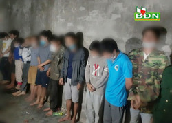 Gia Nghĩa bắt 13 người tụ tập, đánh bạc khi đang giãn cách xã hội