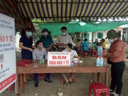 Người dân xã Ea M’doal (huyện M’Drắk) tự giác phòng dịch