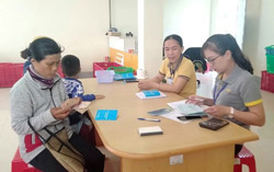 Huyện Ea Kar: Hỗ trợ lao động tự do gặp khó khăn do đại dịch COVID-19