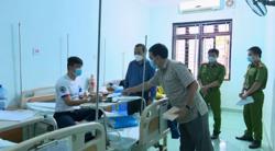 Một phụ nữ đâm cán bộ trật tự đô thị khi xử lý lấn chiếm lòng lề đường