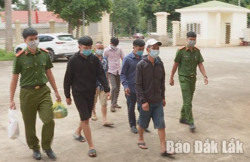 Khởi tố 5 đối tượng tụ tập đánh bạc trong thời gian giãn cách xã hội