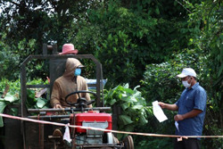 Buôn làng đồng lòng vượt đại dịch (Kỳ 2)