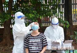 TP. Buôn Ma Thuột: Xét nghiệm sàng lọc đợt 4 tại Cư Êbur