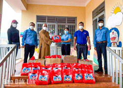 Huyện Đoàn Cư M’gar: Tiếp sức người dân vượt qua đại dịch