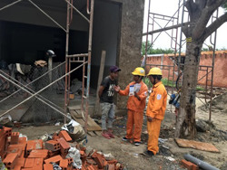 Nhức nhối tình trạng vi phạm hành lang an toàn lưới điện