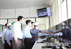 Đoàn công tác của Ban Thường vụ Tỉnh ủy thăm và làm việc với Công ty TNHH Xuân Thiện Đắk Lắk