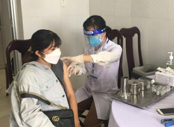 Huyện Krông Bông: Tiêm vắc xin COVID-19 cho hơn 4 nghìn người