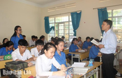 Hướng dẫn thực hiện Chương trình giáo dục phổ thông ứng phó với dịch COVID-19 năm học 2021 - 2022