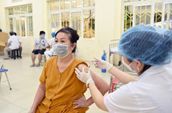 Bao phủ tiêm chủng để đạt miễn dịch cộng đồng