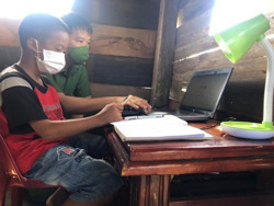 Huyện Cư M’gar: Dạy và học trực tuyến gặp nhiều khó khăn