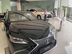 Nhập khẩu ôtô nửa đầu tháng 9 giảm mạnh