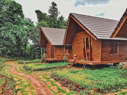 Khảo sát và lắp đặt hệ thống chỉ dẫn, thông tin du lịch trên địa bàn Đắk Lắk