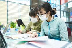 Xét tuyển bằng điểm thi tốt nghiệp THPT: Áp lực cạnh tranh cao