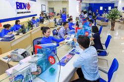 Bất ngờ với lợi nhuận "khủng" ở nhiều ngân hàng