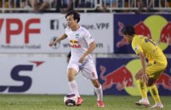 Khó tìm nhân tố mới