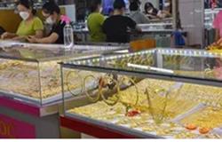 Giá vàng hôm nay 11-1: Tăng giảm đột ngột