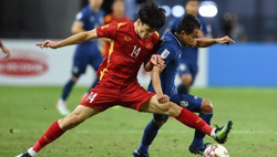 Tuyển Việt Nam: Văn Toàn và Hoàng Đức mắc Covid-19